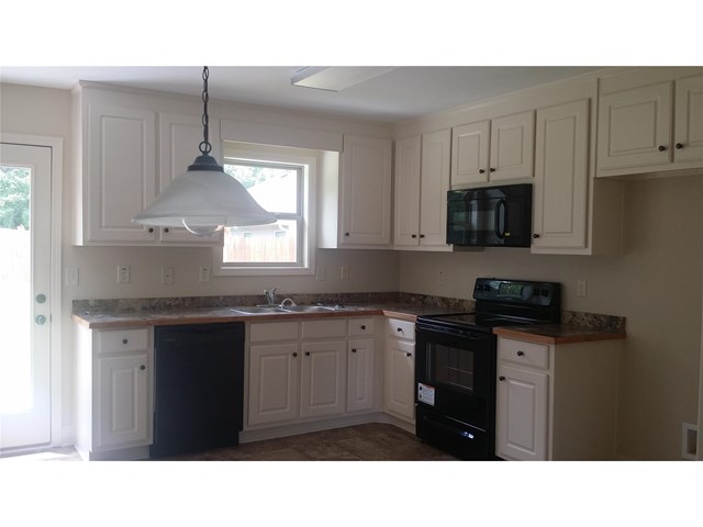 144 Brittany Pointe Dr, Colbert, GA 30628 photo 4