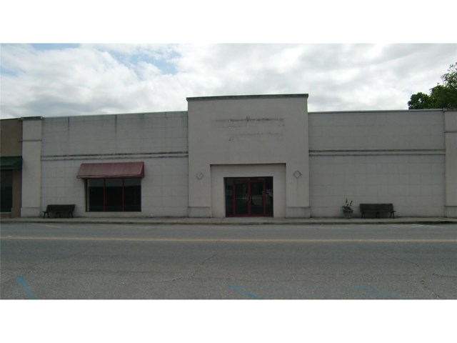 135 Second St, Cochran, GA 31014 photo 1