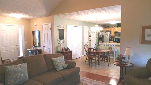 322 Preakness Dr, Lagrange, GA 30241 photo 9