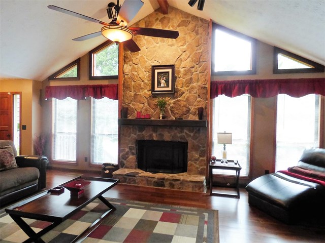 2742 Old Coach Rd, Duluth, GA 30096 photo 2