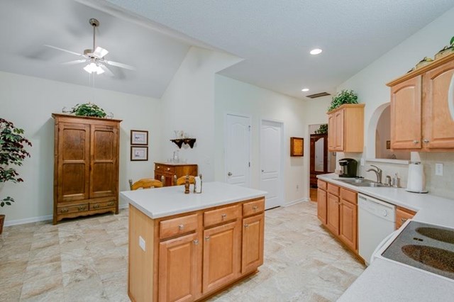 725 Moonlite Trce, Winder, GA 30680 photo 7
