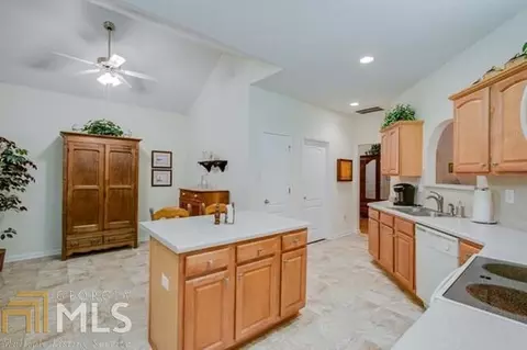 725 Moonlite Trce, Winder, GA 30680 photo 7