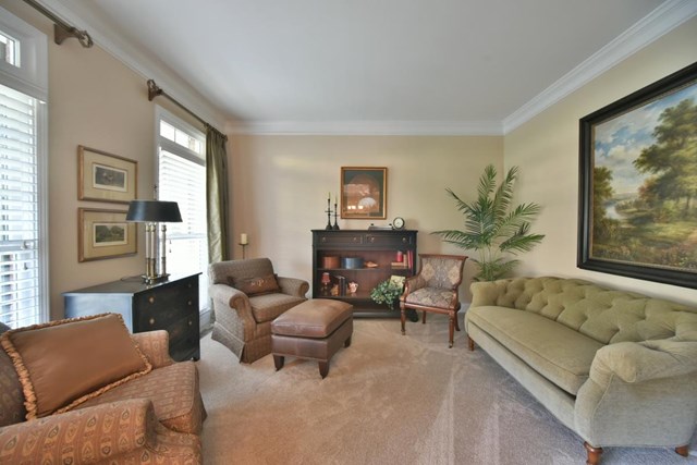 9045 Forest Path Dr, Gainesville, GA 30506 photo 4
