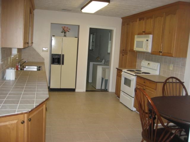 3905 Glenaire Ct, Duluth, GA 30096 photo 12