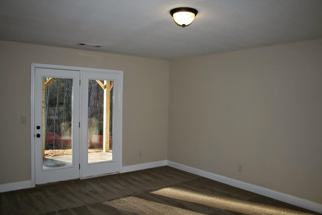 372 Embassy Dr, Winder, GA 30680 photo 12