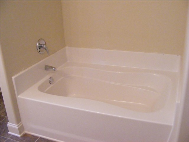 370 Embassy Dr, Winder, GA 30680 photo 15