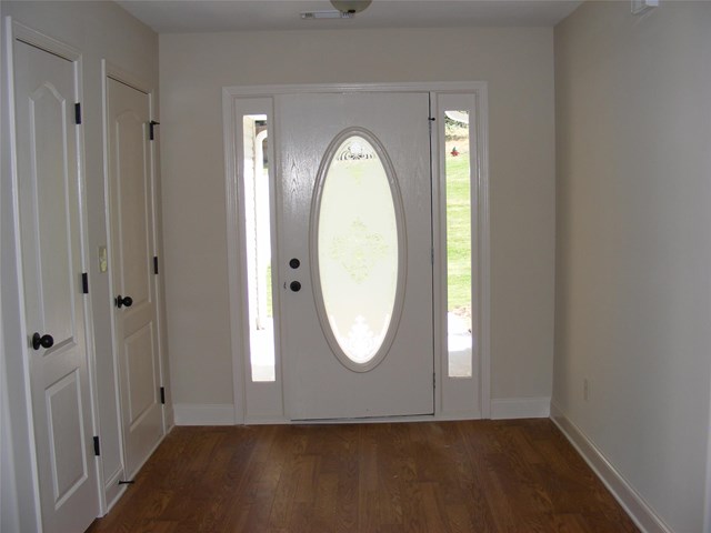 370 Embassy Dr, Winder, GA 30680 photo 4