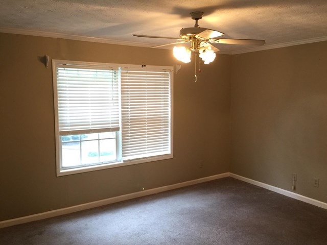 6406 Oakleaf Ln, Morrow, GA 30260 photo 14