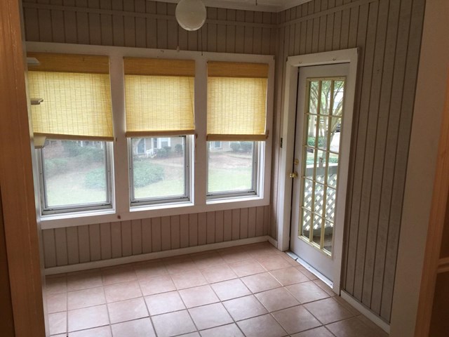 6406 Oakleaf Ln, Morrow, GA 30260 photo 9