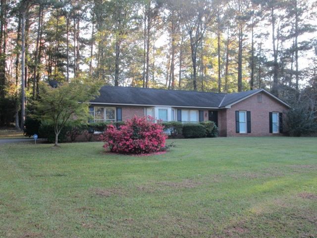400 Pebble Dr, Lagrange, GA 30241 photo 1