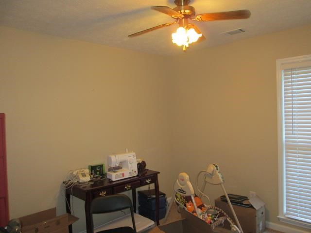 400 Pebble Dr, Lagrange, GA 30241 photo 12