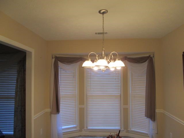 400 Pebble Dr, Lagrange, GA 30241 photo 4