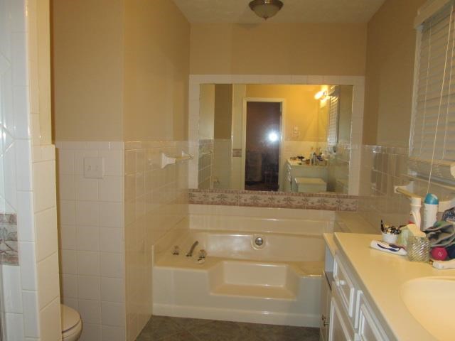 400 Pebble Dr, Lagrange, GA 30241 photo 8