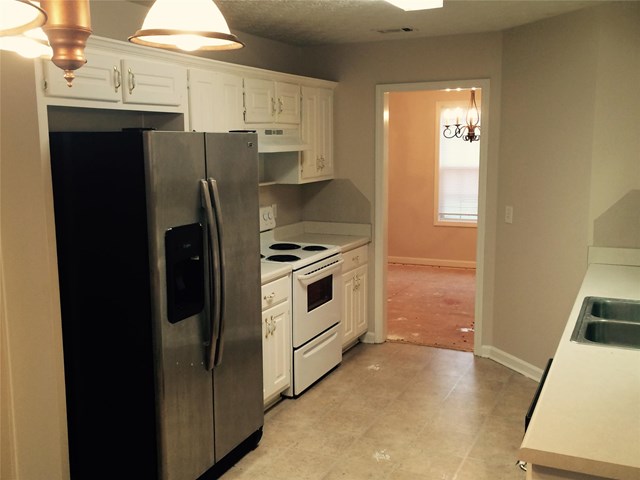 80 Clover Valley Dr, Covington, GA 30016 photo 3