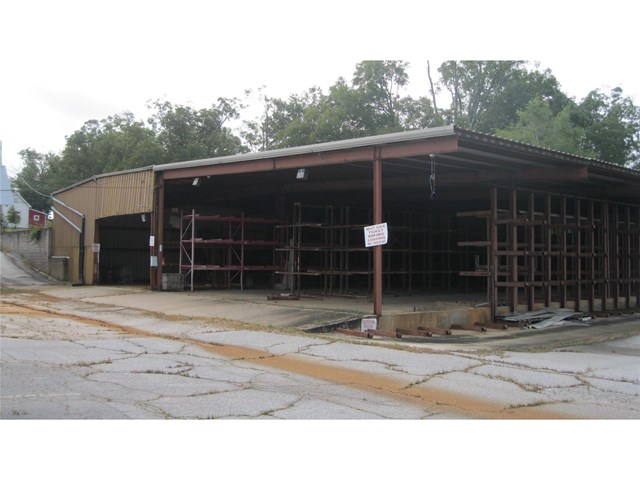 135 Central Ave, Commerce, GA 30529 photo 2