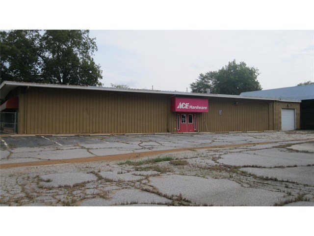 135 Central Ave, Commerce, GA 30529 photo 1