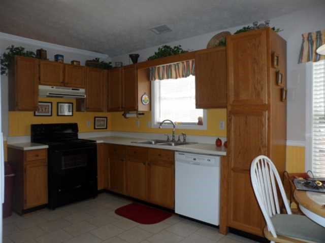 809 Lodgeview Dr, Bethlehem, GA 30620 photo 5