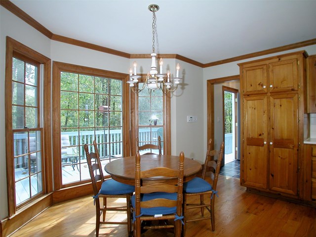 9905 Farmbrook Ln, Alpharetta, GA 30022 photo 4