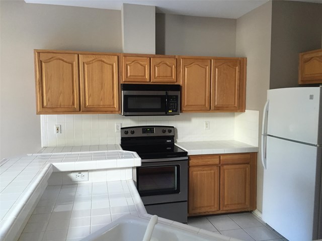 1117 E Shoreview Rd, Mcdonough, GA 30253 photo 6