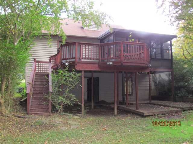 3933 Springleaf Dr, Stone Mountain, GA 30083 photo 2
