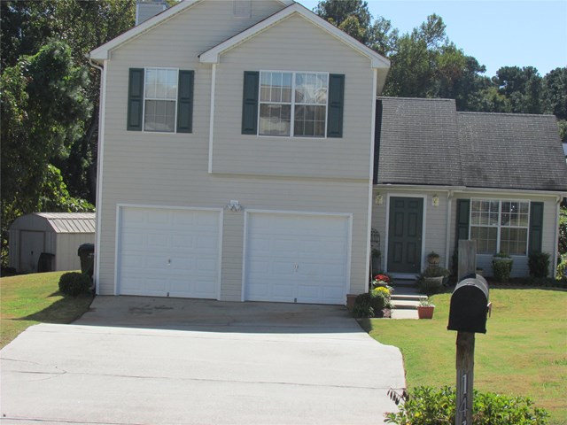 1413 Pebble Beach Ln, Hampton, GA 30228 photo 1