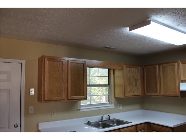 75 Parkman Trl, Covington, GA 30016 photo 4