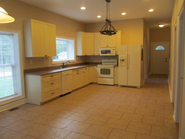 103 Cedar Rock Dr, Lagrange, GA 30241 photo 4