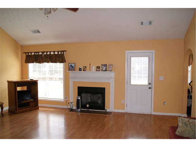 107 Thorne Hedge Way, Hampton, GA 30228 photo 4