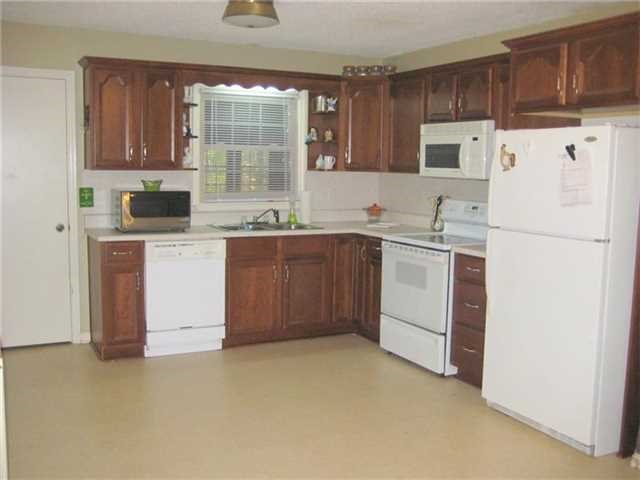  417 Adonald Rd, Canton, GA 30114 photo 4