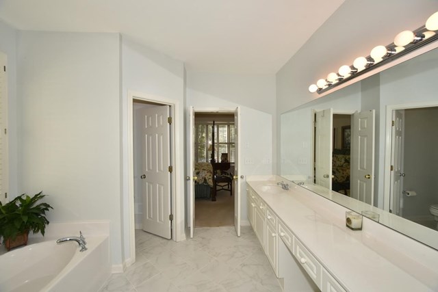 2070 Southers Cir, Suwanee, GA 30024 photo 16