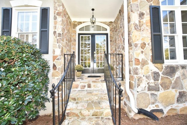 2070 Southers Cir, Suwanee, GA 30024 photo 2