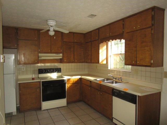 3699 Rolling Pl, Conley, GA 30288 photo 3