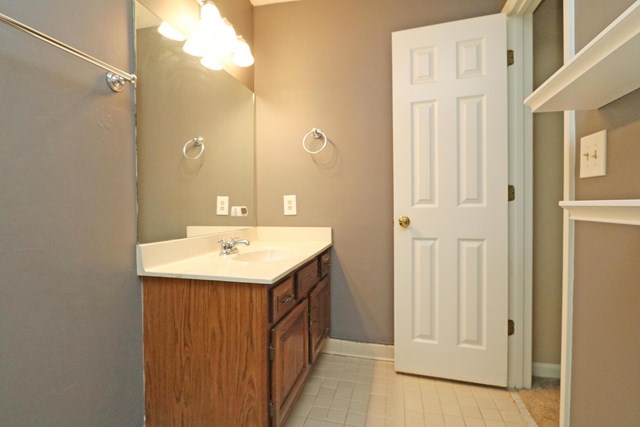 577 Farmbrook Trl, Kennesaw, GA 30144 photo 17
