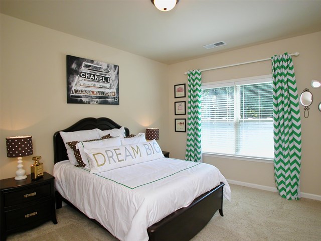 4709 Bogan Mdws, Buford, GA 30519 photo 17