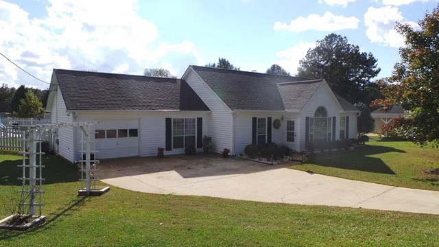 112 Twelve Oaks Dr, Lagrange, GA 30241 photo 1