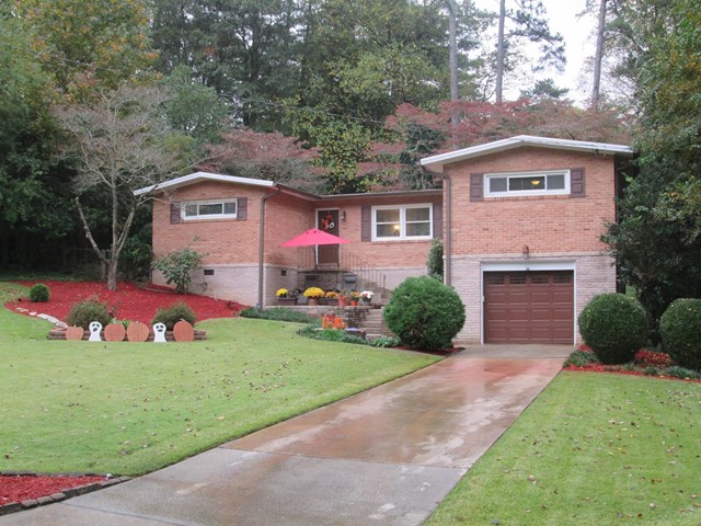 3827 Longview Dr, Atlanta, GA 30341 photo 1