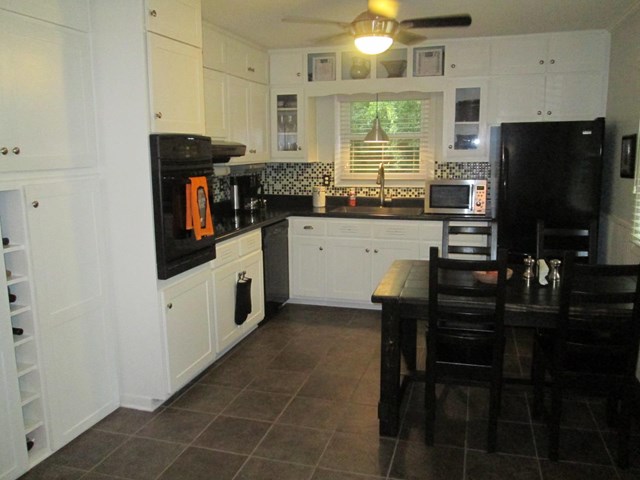 3827 Longview Dr, Atlanta, GA 30341 photo 6