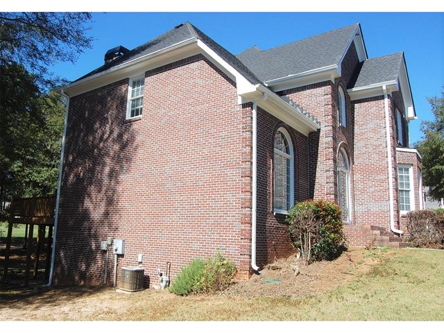 8211 Fairway Dr, Covington, GA 30014 photo 2