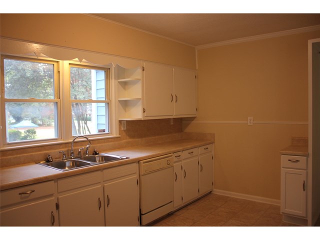 214 Glen Iris Dr, Monroe, GA 30655 photo 7