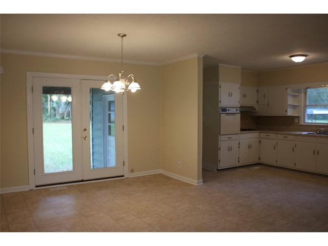 214 Glen Iris Dr, Monroe, GA 30655 photo 9