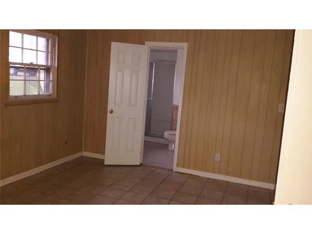 5936 Malibu Dr, Morrow, GA 30260 photo 9