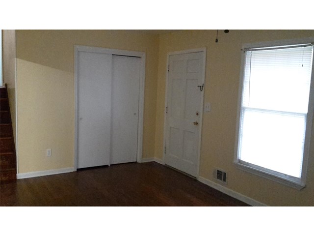 5936 Malibu Dr, Morrow, GA 30260 photo 4