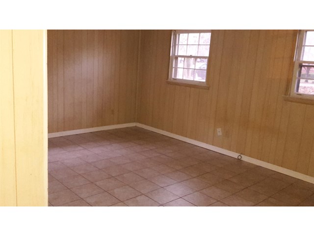 5936 Malibu Dr, Morrow, GA 30260 photo 8
