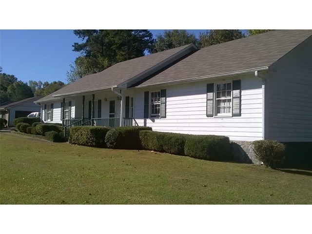 220 Farmbrook Pkwy, Stockbridge, GA 30281 photo 3