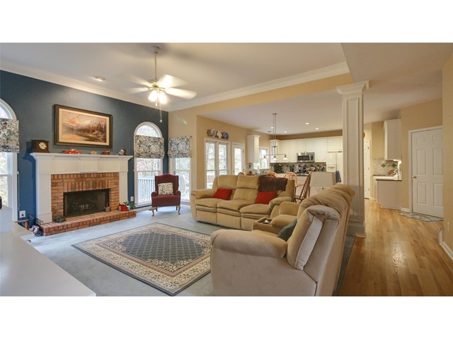 3642 Brookefall Ct, Suwanee, GA 30024 photo 9