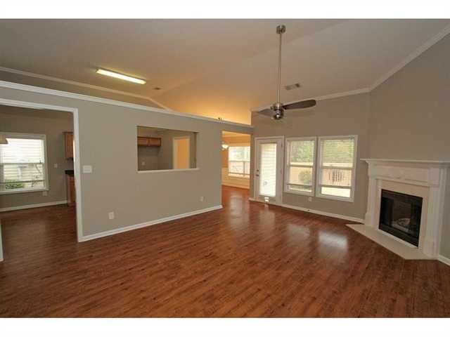 2462 Walnut Tree Ln, Buford, GA 30519 photo 3