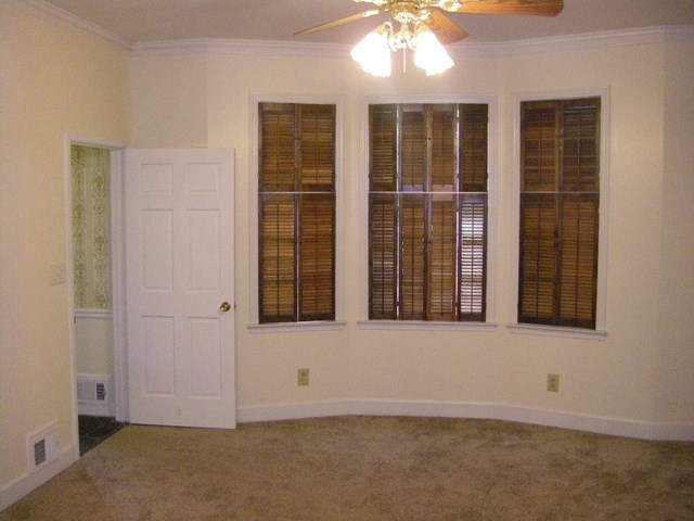 2113 Carriage Dr, Morrow, GA 30260 photo 5