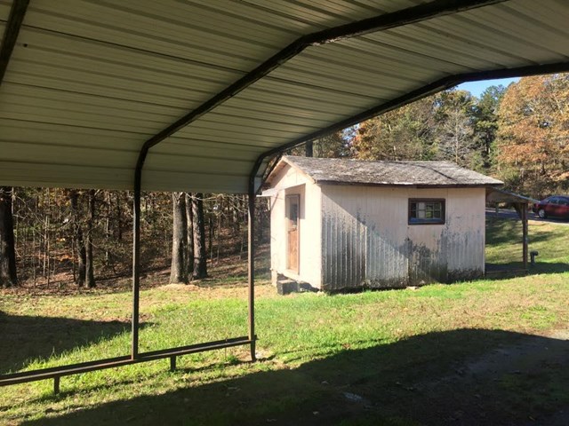 61 E Leatherwood Rd, Toccoa, GA 30577 photo 5