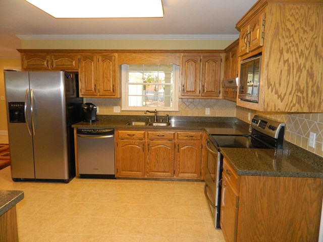 224 Ashford Cir, Lagrange, GA 30240 photo 13