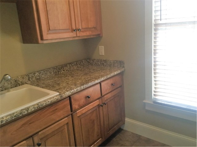 304 Roundstone Rock, Tyrone, GA 30290 photo 8